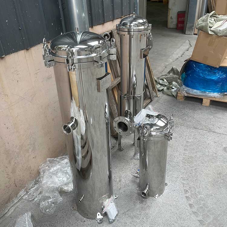 華豫生產(chǎn)供應(yīng)不銹鋼袋式過(guò)濾器HYGLQ-DN100-10